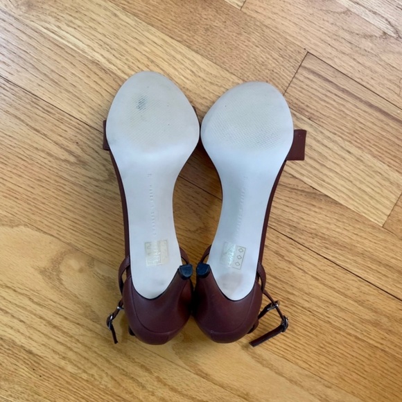 Ankle strap heels - Picture 7 of 7